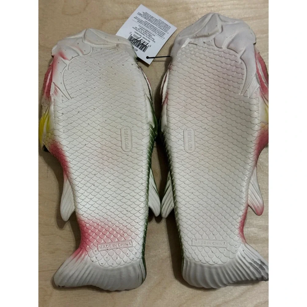 Green Bass Fish Novelty Slides Mens Size 10-10.5 Funny Fishing Beach Sandals NEW